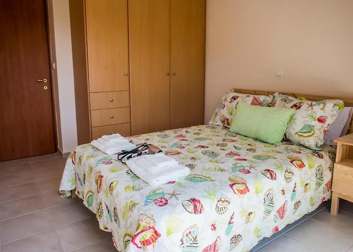 Lovely Apartment Next To The Sea Lygia Korinthias